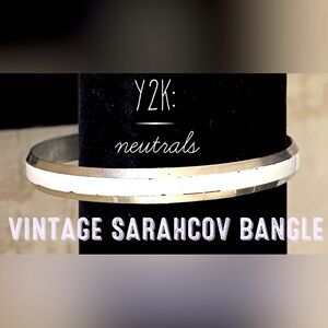 Sarah Coventry Vintage Bangle white enamel